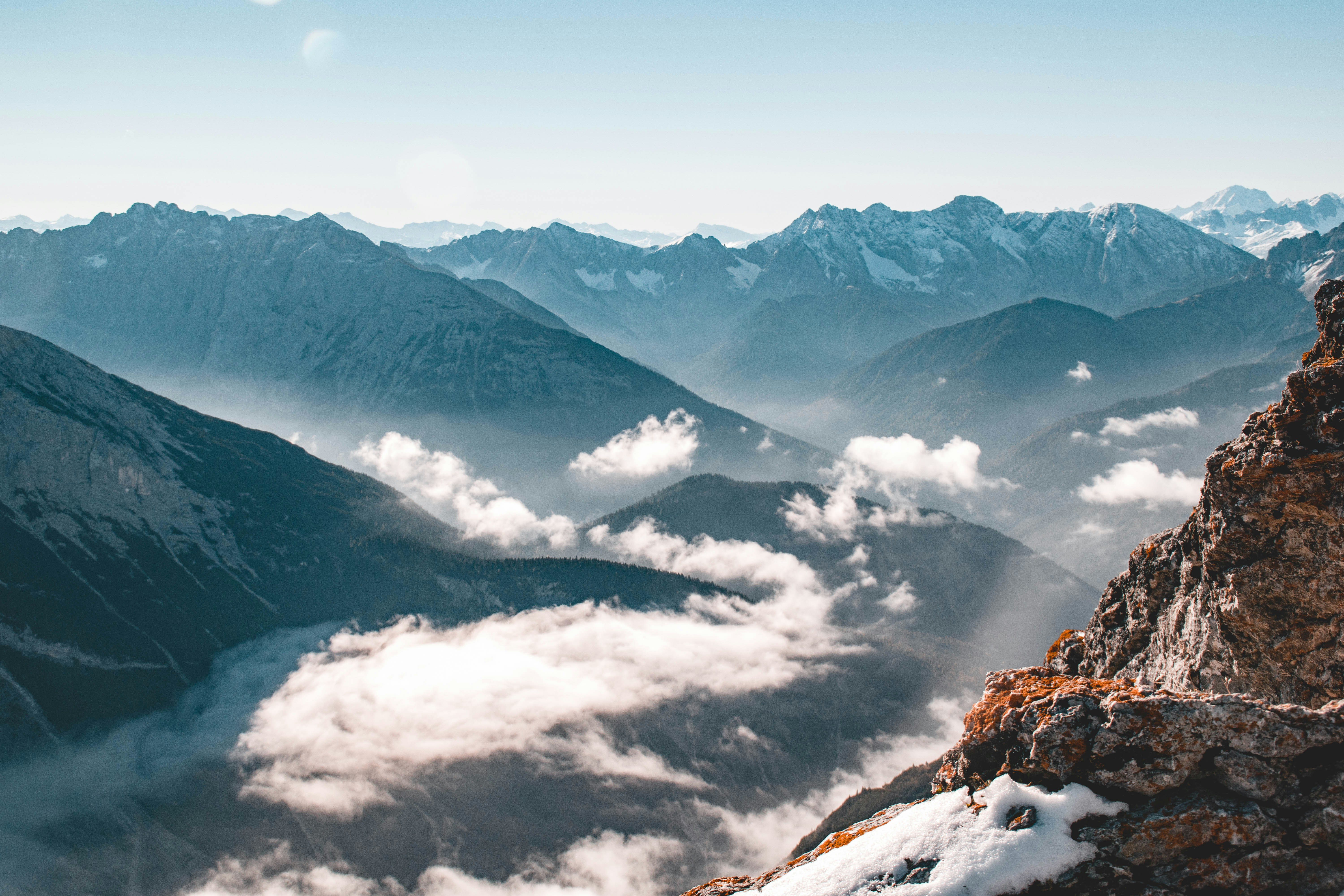 Trek in Himachal or Uttarakhand